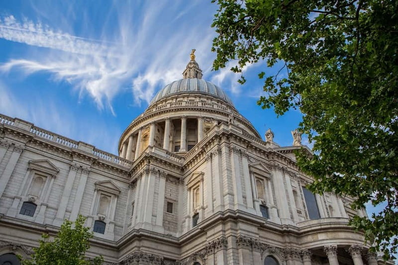 London: Old City Walking Tour - Plague, fire, and the Blitz in the streets