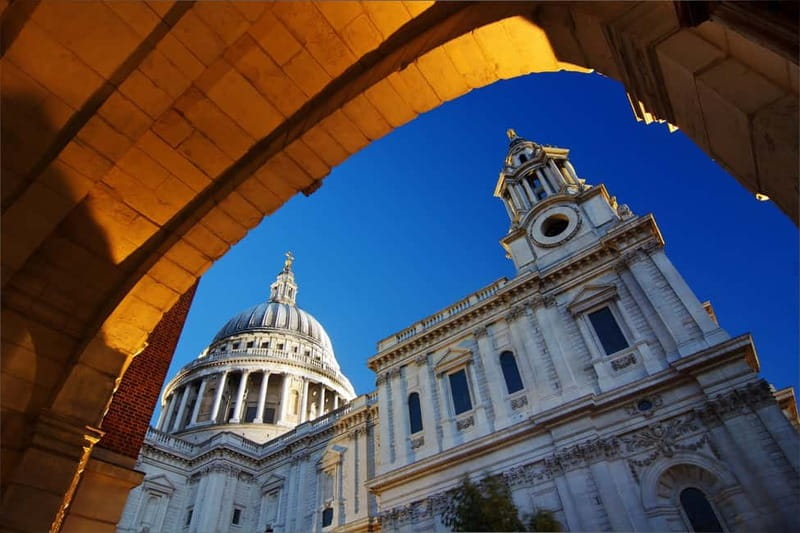 London: Old City Walking Tour - Starting at Tower Hill and the Tower Bridge approach