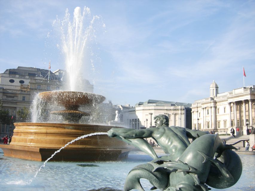 London: Private Walking Sightseeing Tour - A strong first look at central London