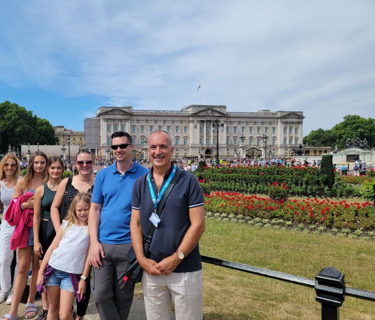 London: Royal Walking Tour and Buckingham Palace Audio Tour - Why the walking approach works