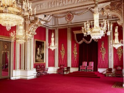 Royal Walking Tour and Buckingham Palace Audio Tour