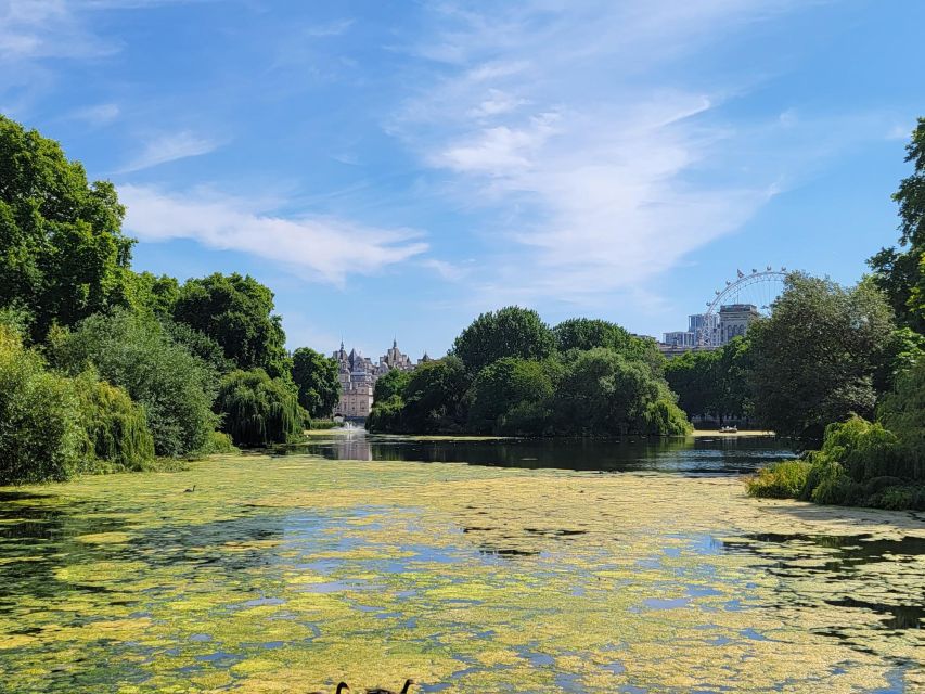 London: Royal Walking Tour and Buckingham Palace Audio Tour - What $100 gets you