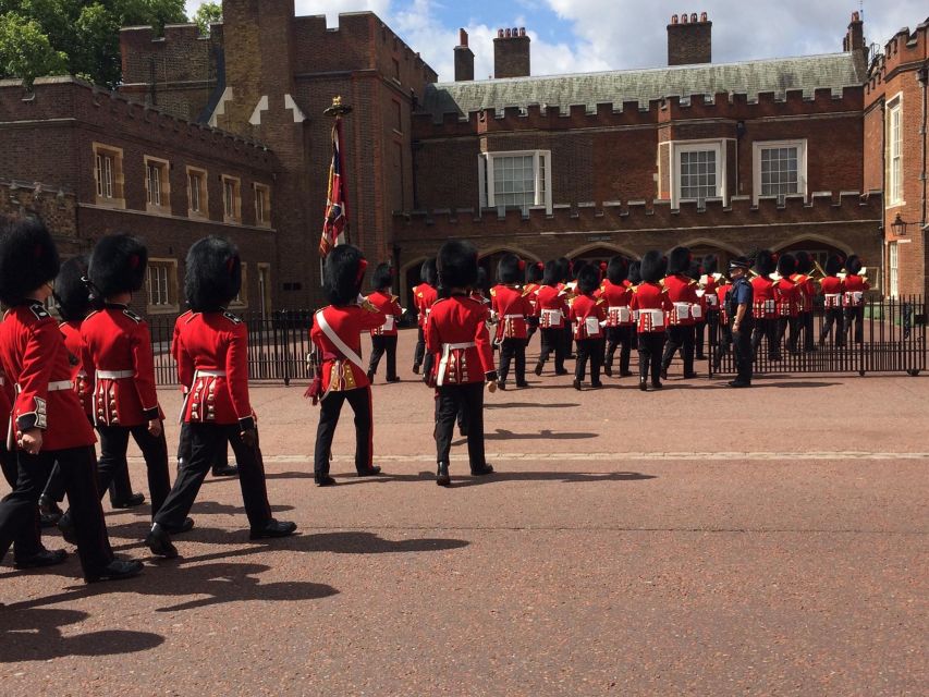 London: Royalty Walking Tour with Changing of The Guard - Starting at Green Park and heading toward Buckingham Palace