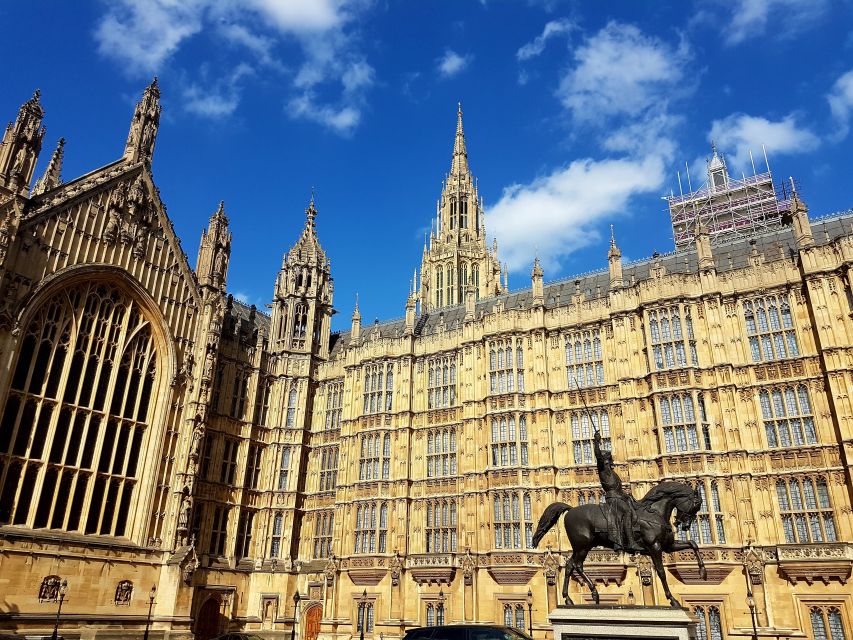 London: Westminster Walking Tour & The Tower of London Entry - Moving to the Tower of London