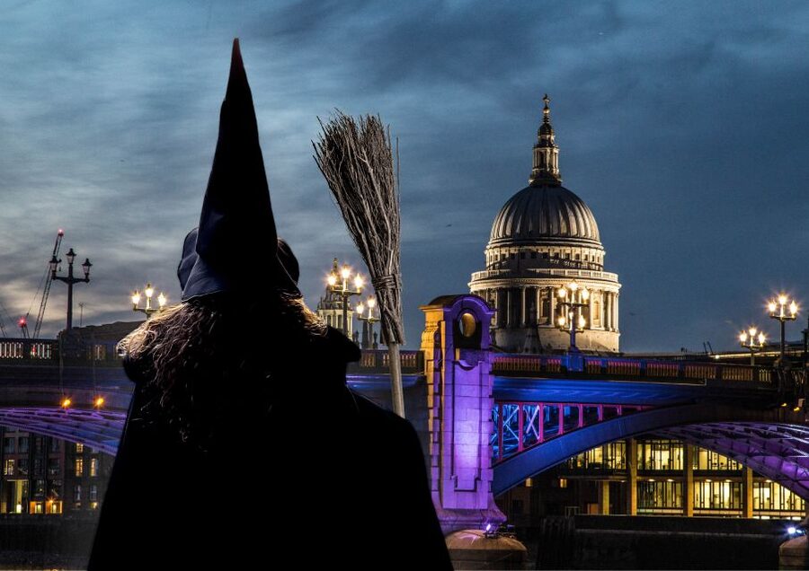 London: Witches and History Bankside Walking Tour - Clink Street and London’s darker side