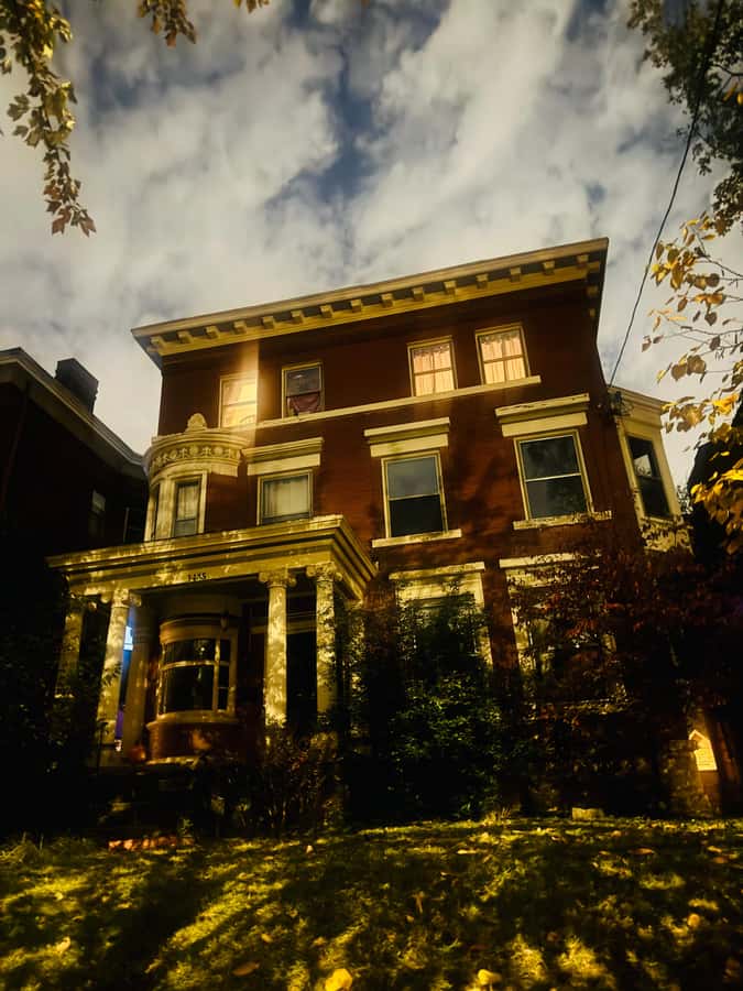Louisville: Old Louisville Walking Ghost Tour - The James Carroll murder house