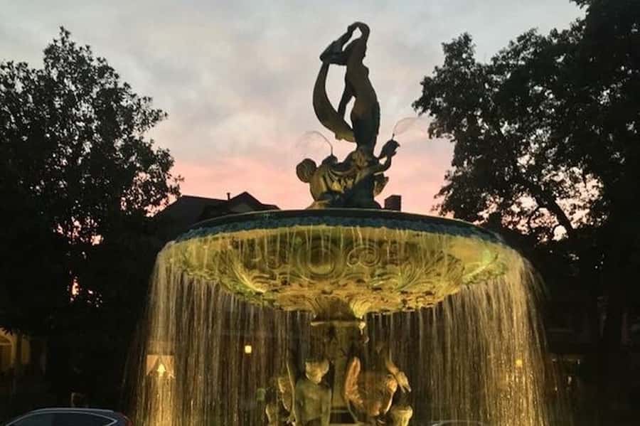 Louisville: Old Louisville Walking Ghost Tour - Walking comfort, timing, and practical limits