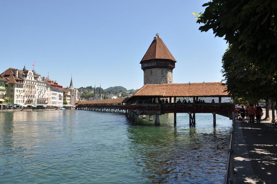 Lucerne: Guided Walking Tour with an Official Guide - From old defenses to modern Lucerne