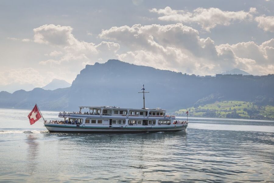 Lucerne: Walking and Boat Tour with Cheese & Wine Tasting - What $108 gets you