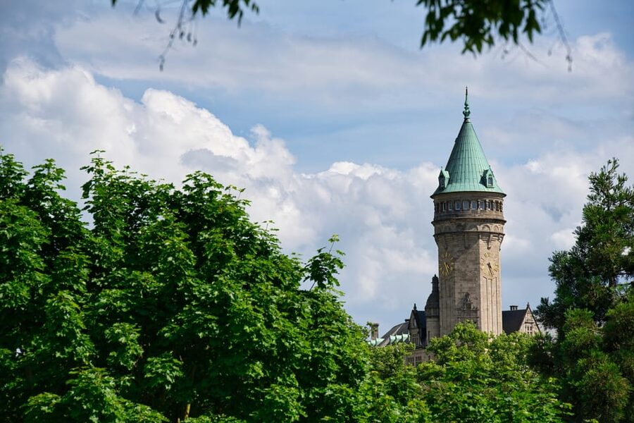 Luxembourg City: Walking Tour with Optional Wine Tastings - Plateau du Saint-Esprit and Constitution Square