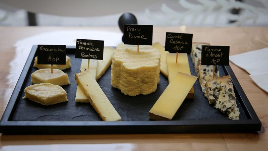 Lyon: Food Walking Tour with a Local Guide - Regional cheese with white wine