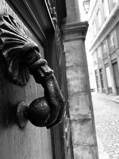 Lyon: Private Walking Tour of "Traboules" in the Old Town - Moving through Vieux Lyon’s Renaissance streets