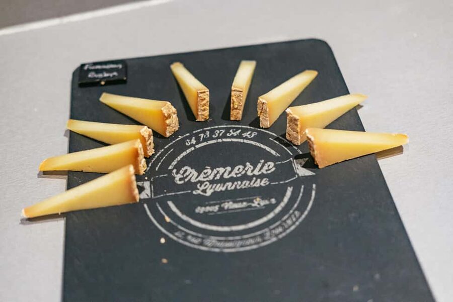 Lyon: Vieux Lyon Food Tasting Walking Tour - Stop two: cheese and the pleasures of French variety