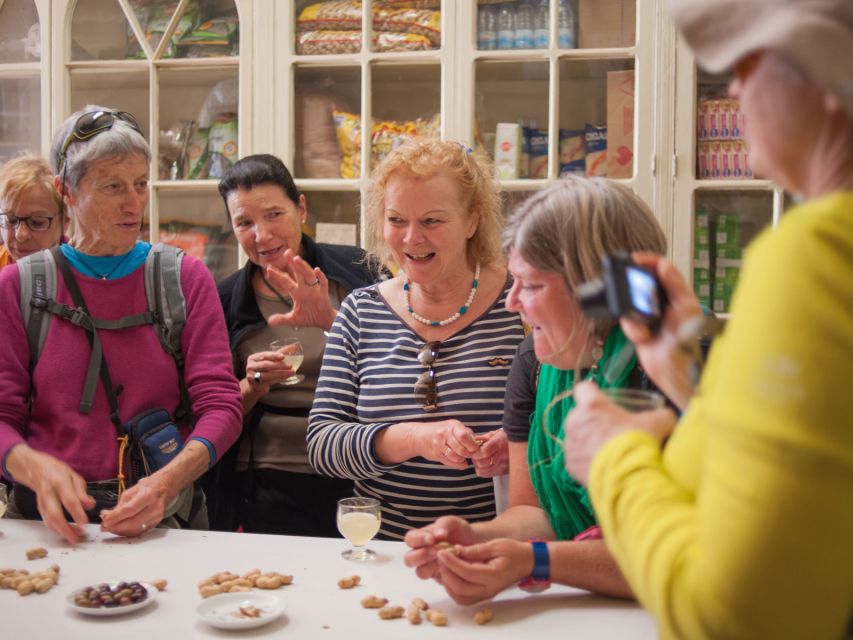 Madeira: Food and Wine Walking Tour in Funchal - Stop two: Carne vinho e alhos and bolo do caco