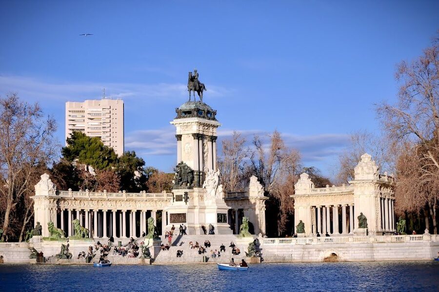 Madrid: 1.5-Hour Retiro Park Guided Walking Tour - Key points at a glance