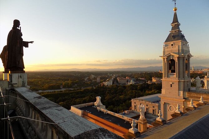Madrid Best Walking Tour: Old city and Royal sites - Plaza de Oriente and Madrid’s royal quarter
