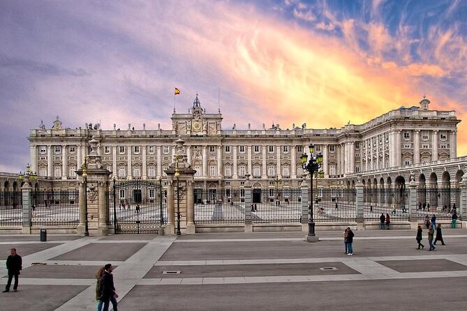 Madrid Best Walking Tour: Old city and Royal sites - Price, group size, and physical effort