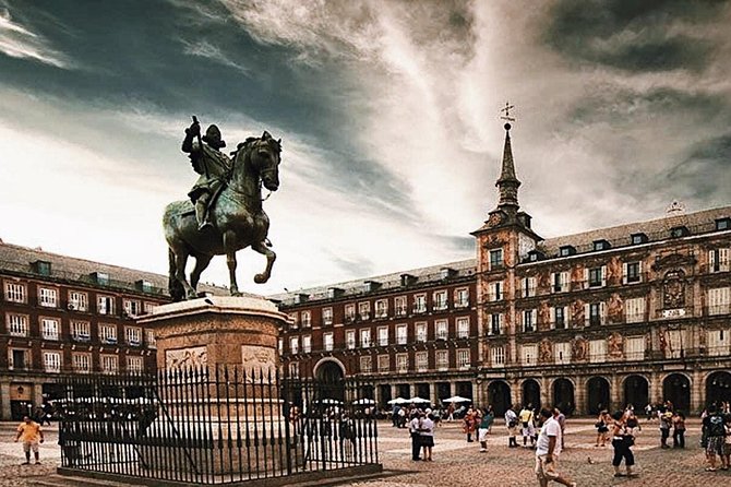 Madrid Old City Guided Exclusive Guided Walking Tour - Mercado de San Miguel and the Food Angle