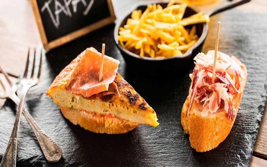 Madrid: Old Madrid Walking Food and Wine Tour - From tapas to Madrid history