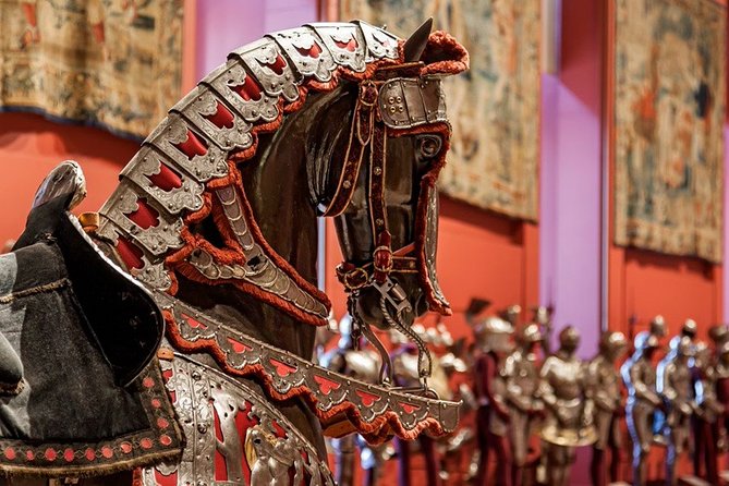 Madrid Old Town & Royal Palace Walking Tour Skip the Line Ticket - Why the guide matters inside the palace