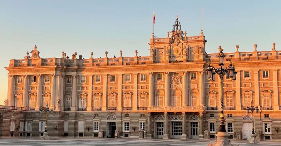 Madrid: Royal Palace Skip-the-Line Guided Tour - Plaza Mayor and the route toward San Miguel