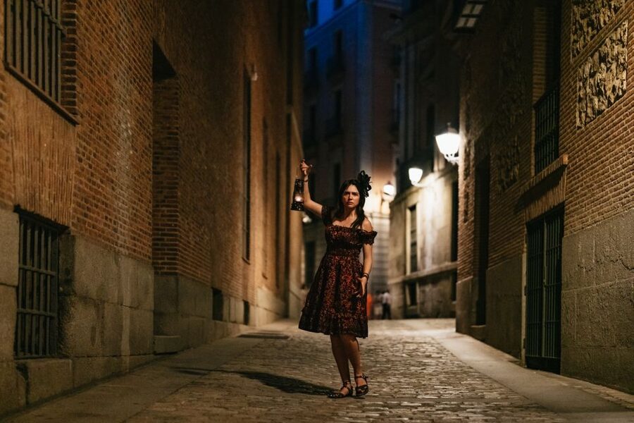 Madrid: Spanish Inquisition and Legends Evening Walking Tour - Ghost stories and local superstition