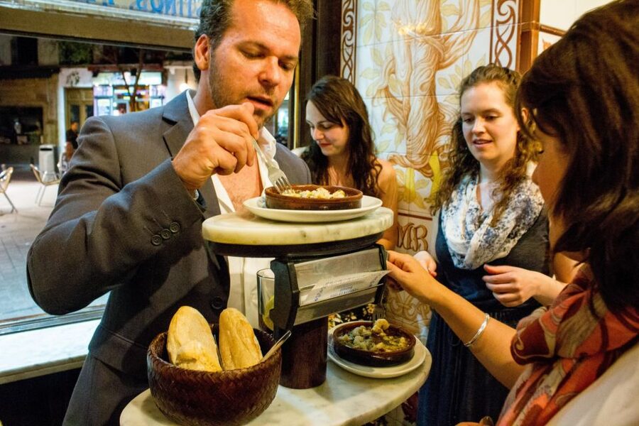 Madrid: Tapas & Wine Tasting Tour with Local Guide - The Literary Quarter: food among old writers’ streets