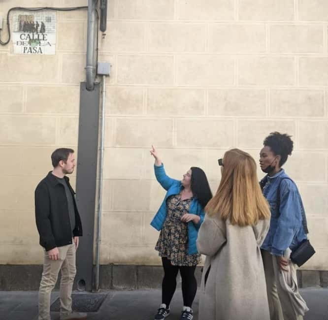 Madrid: Welcome to Madrid Guided Walking Tour - Plaza Mayor and Madrid’s public face