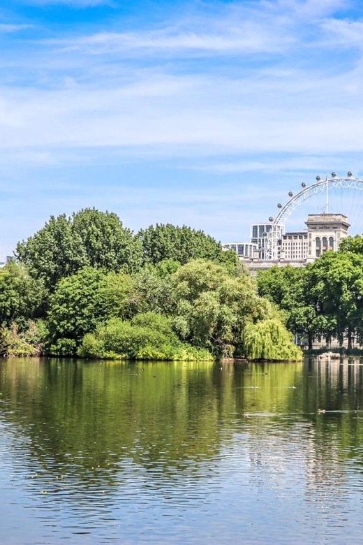 Madrid: Welcome to Madrid Guided Walking Tour in English - Puerta del Sol and the city’s everyday pulse