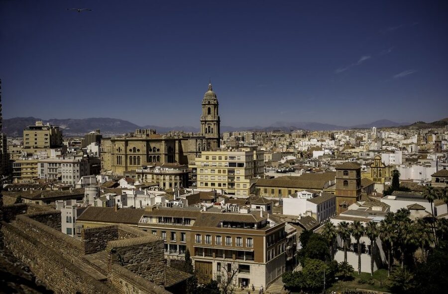 Málaga: 3-Hour Complete Walking Tour with Tickets - What this Málaga walking tour covers