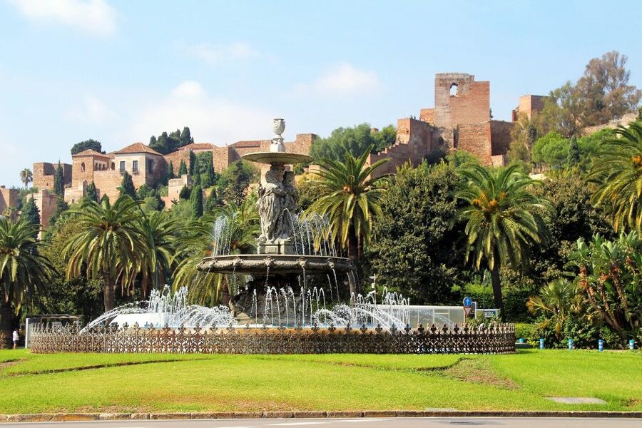 Málaga: 3-Hour Complete Walking Tour with Tickets - Starting at Málaga’s Crystal Pyramid