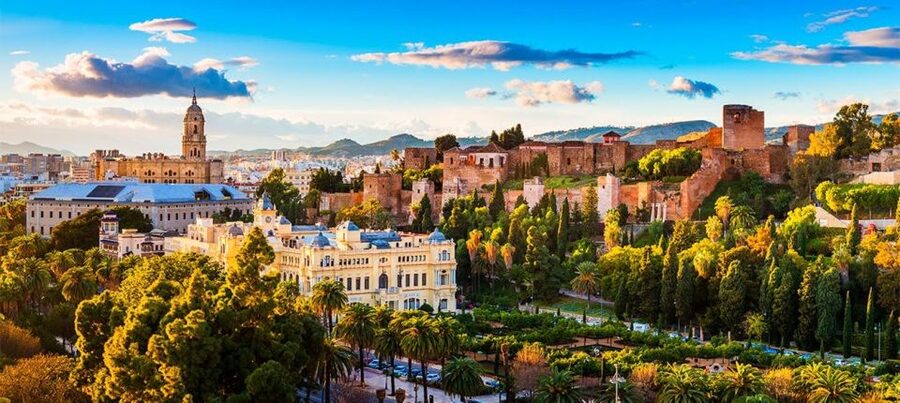 Málaga: Cathedral, Alcazaba, Roman Theater Walking Tour - Málaga Cathedral and the City’s Religious Center