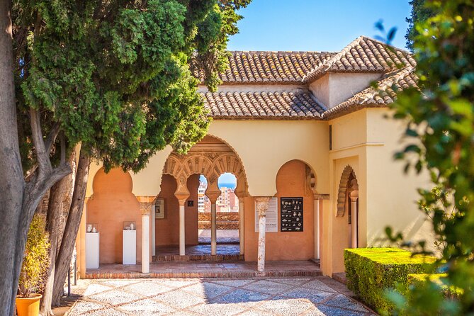 Malaga Private Walking Tour, Alcazaba & Catamaran Cruise - A Break Before the Catamaran