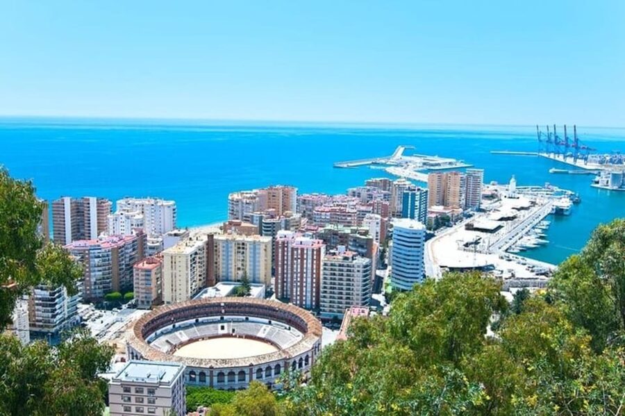 Malaga: Walking Tour of Must-See Attractions - Plaza de la Merced and Picasso’s Early Years