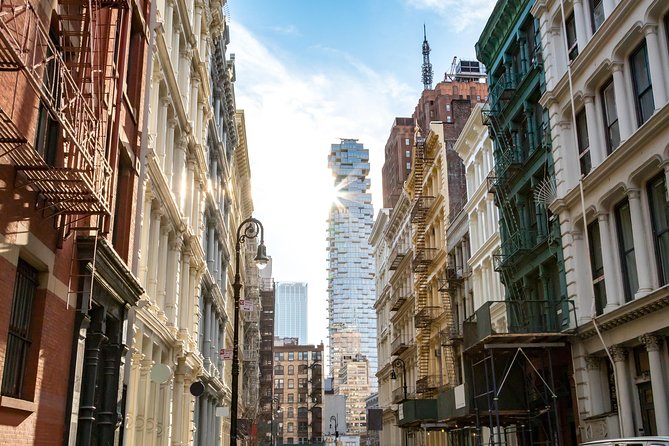 Manhattan Neighborhood Private Customized Walking Tour - A private way to get your bearings in Manhattan