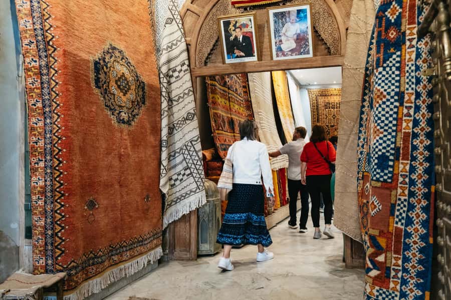 Marrakech: Colorful Medina Souks Guided Walking Tour - The wider Medina and the value of local knowledge
