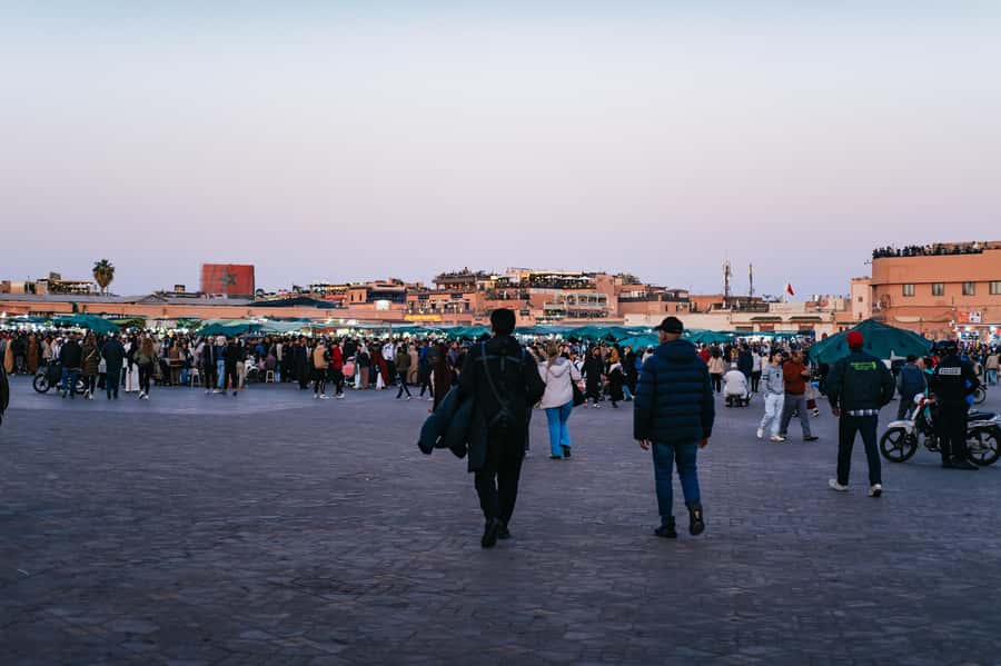 Marrakech: Medina by Night Walking Tour with Moroccan Tea - Stories, customs, and everyday Marrakech