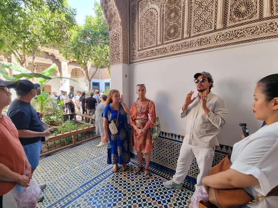Marrakech: Monuments, Souks and Medina Guided Walking Tour - Bahia Palace and the craft of royal display