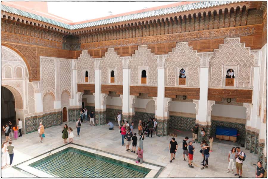 Marrakech: Monuments, Souks and Medina Guided Walking Tour - Souk El Attarine and the scent of spices