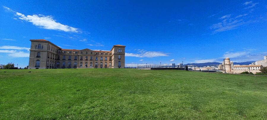 Marseille: Essential Guided Walking Tour of the City - Saint-Victor’s Abbey and the twenty-minute pause