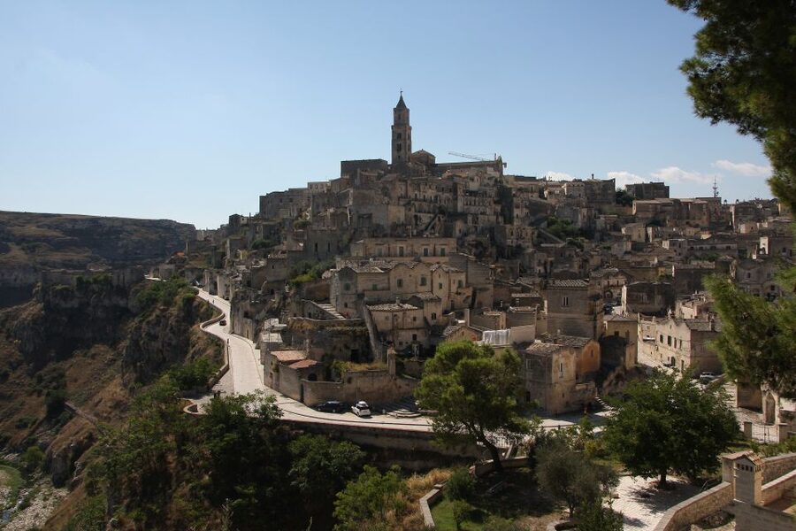 Matera: Private Walking Tour - Entering a cave-house and rupestrian churches