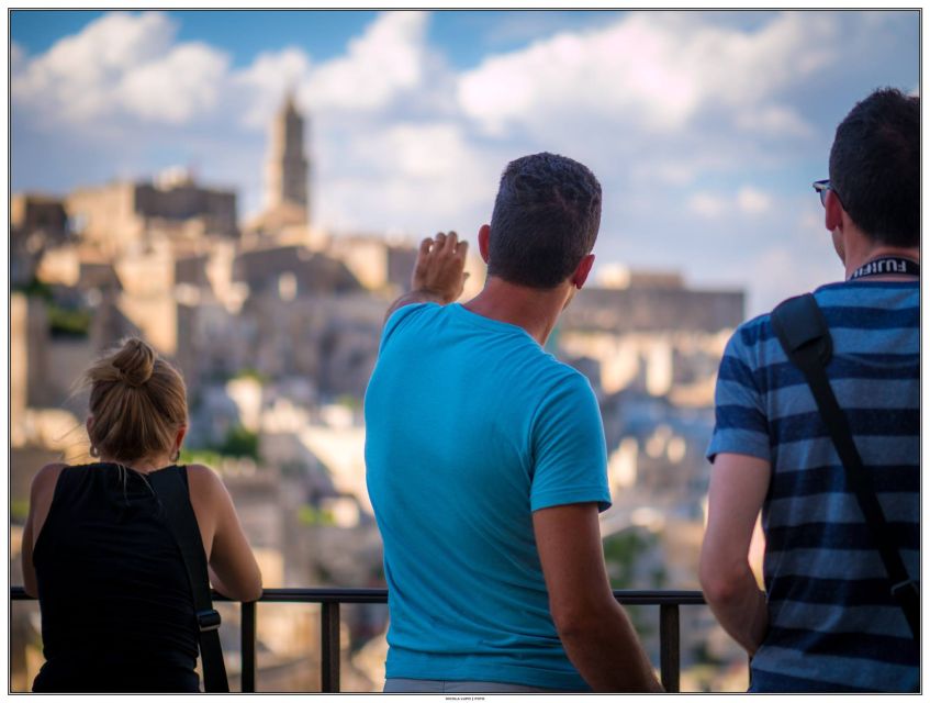 Matera's Sassi Walking Tour - History and Culture - Sasso Caveoso: caves, slopes, and older layers