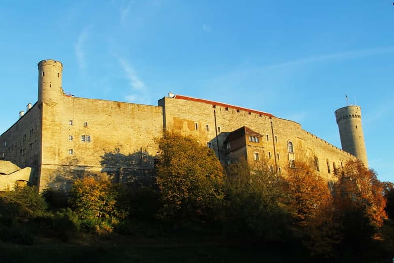 Medieval Tallinn 2-Hour Old Town Walking Tour - Starting beneath Tallinn’s Town Hall clock