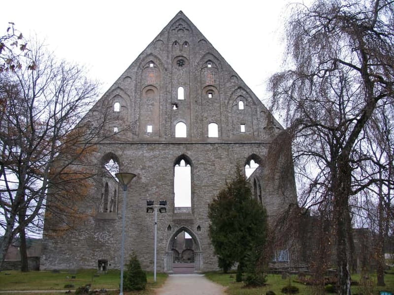 Medieval Tallinn 2-Hour Old Town Walking Tour - What the two-hour pace feels like