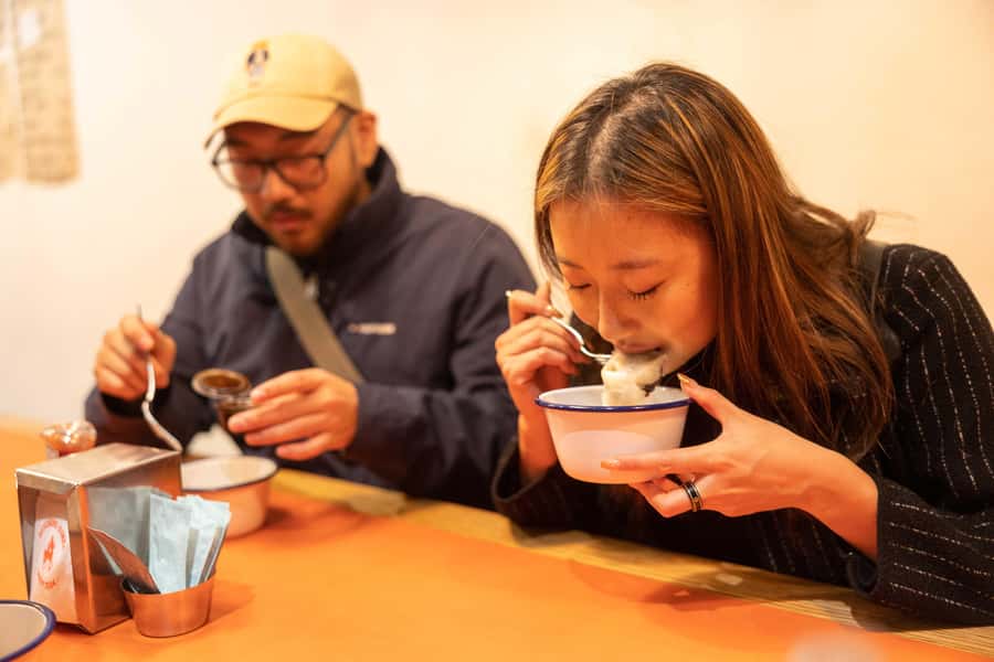 Melbourne: Guided Night-Time Food Walking Tour - Key points at a glance