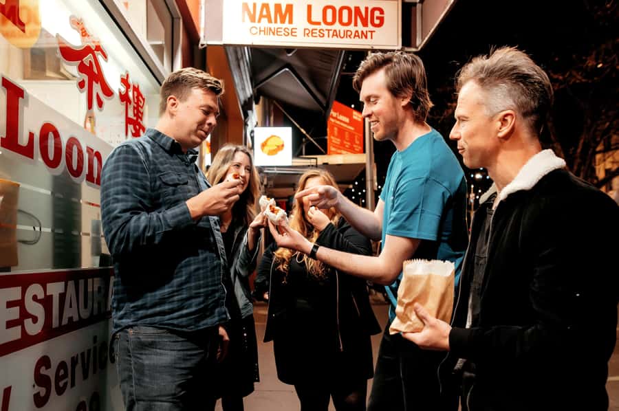 Melbourne: Guided Night-Time Food Walking Tour - How the four-stop meal works