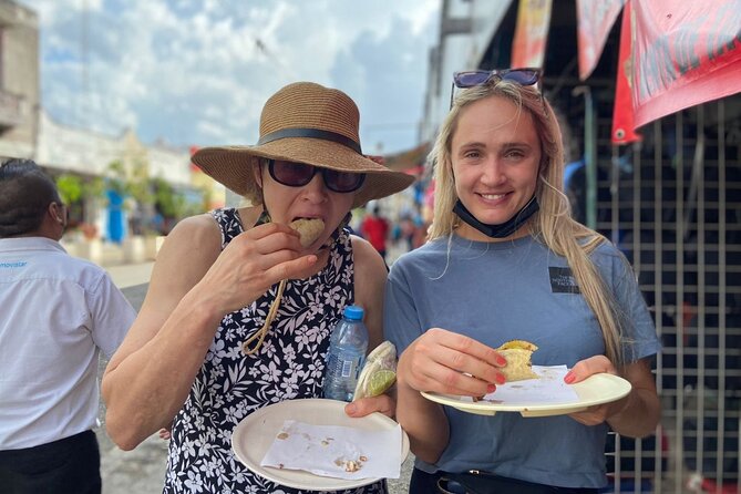 Merida Walking Food Tour. Authentic & Local Cuisine - Lucas de Gálvez for cochinita pibil