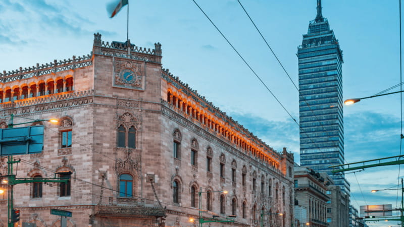 Mexico City: Guided walking tour through the most historic parts of the city. - Key points to know before you go