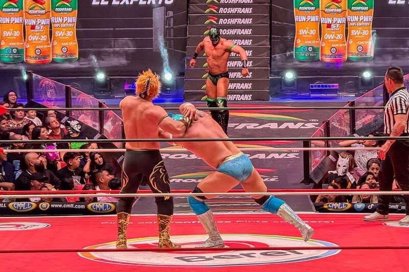 Mexico City: Lucha Libre Show, Walking Tour & Tequila - Arena México and Arena Coliseo after dark