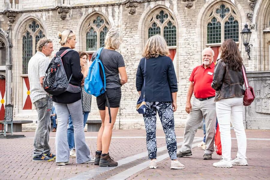 Middelburg: Guided City Walking Tour - The Dutch Golden Age context